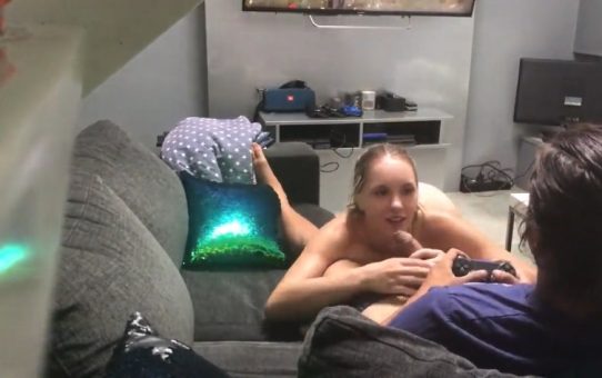 Gamer boyfriend and girlfriend amateur couple video at home