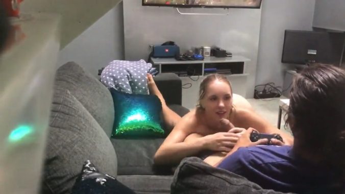 Gamer boyfriend and girlfriend amateur couple video at home